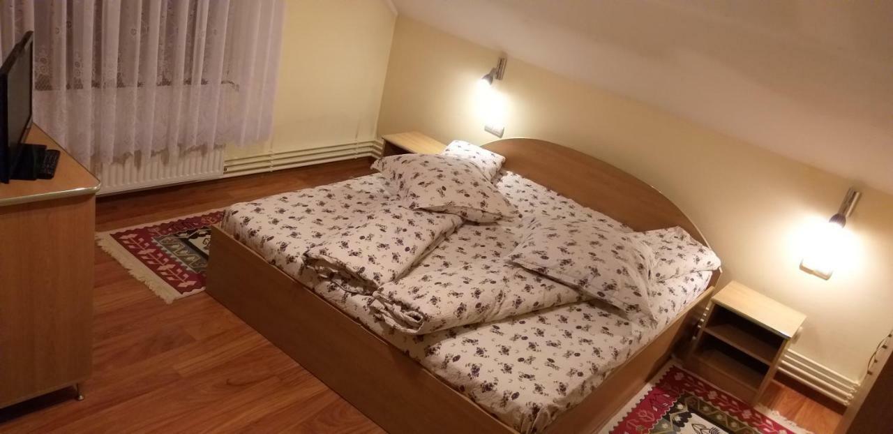 Pensiunea Casa Stet Toader Iulian Săpînţa Exteriör bild